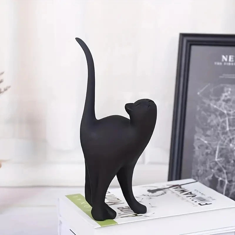 Resin Couples Cat Statues for Home Decorations Animal Figurine European Creative Wedding Gift Decorative Home Decor Sculpture